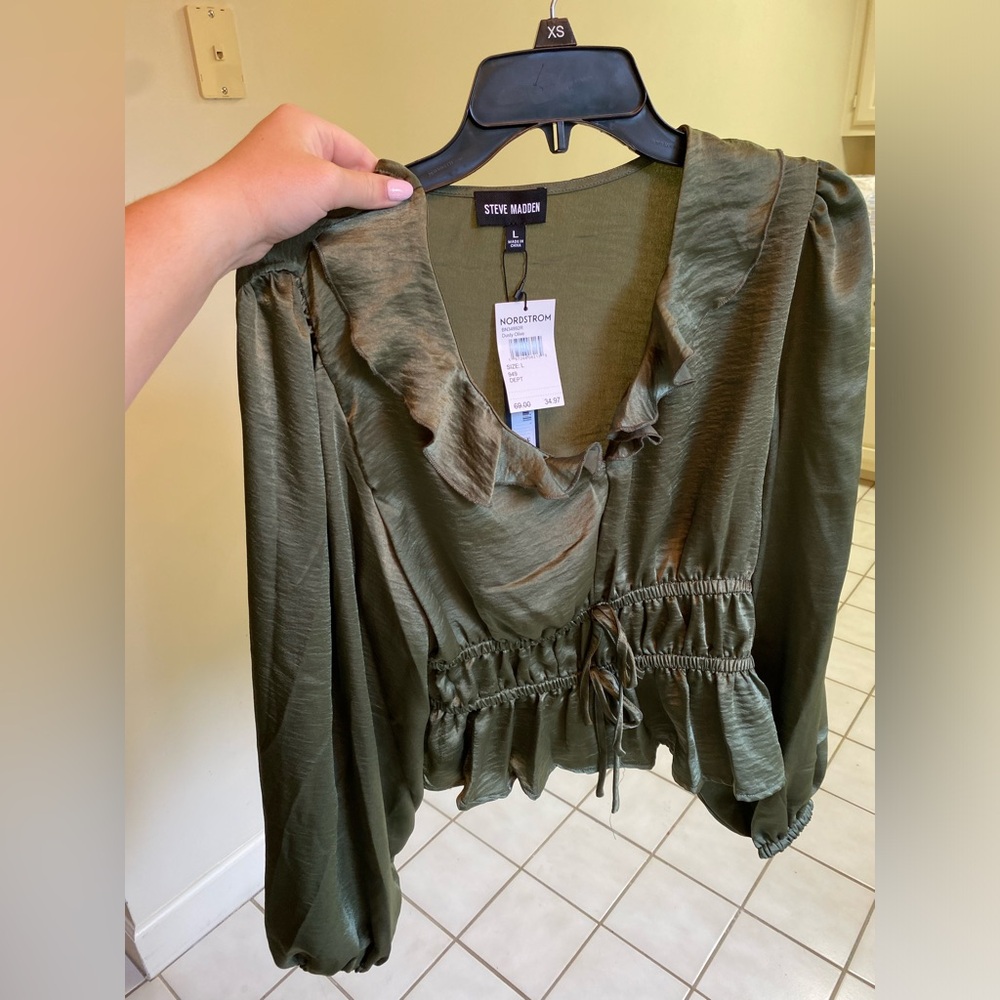 STEVE MADDEN satin blouse
